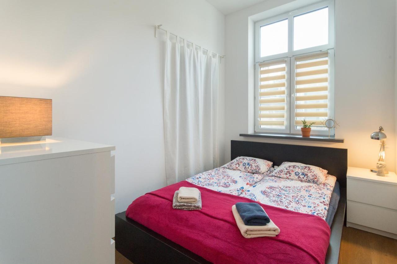 Modern, Stylish And Comfy In Trendy Jewish Quarter Lejlighed Kraków Eksteriør billede